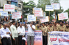 Auto drivers protest against  permitting rural autos in city